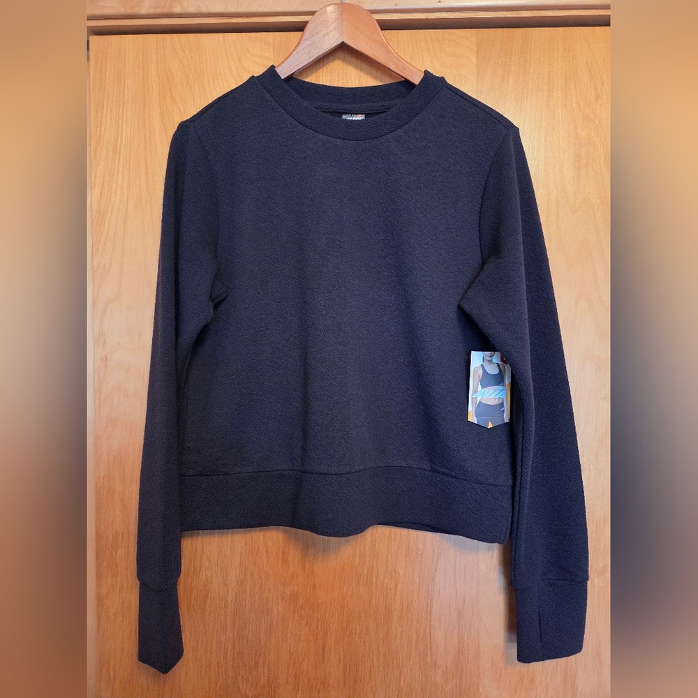 NWT Avia Black Textured Long Sleeve Tee